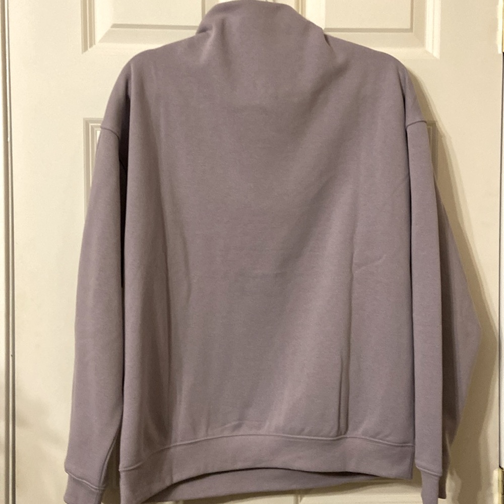 NWOT Champion Sweatshirt Small - Picture 11 of 11